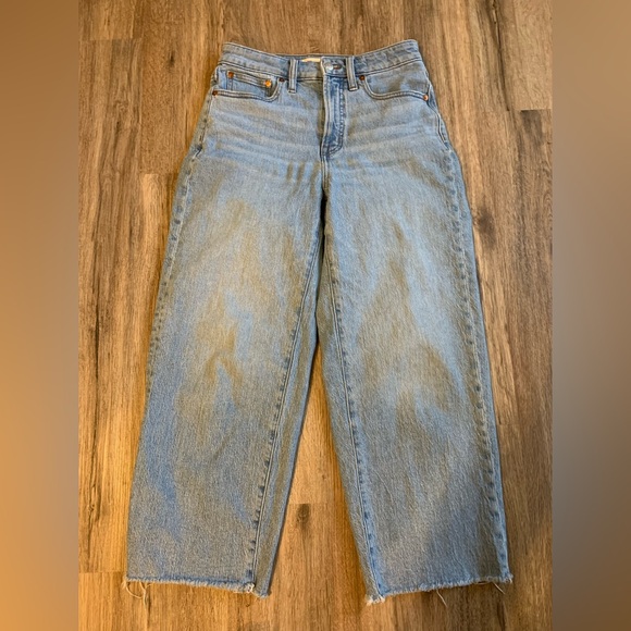 Madewell Denim - Madewell Light Blue Curvy Perfect Vintage Wide Leg Crop Size 27 Jeans